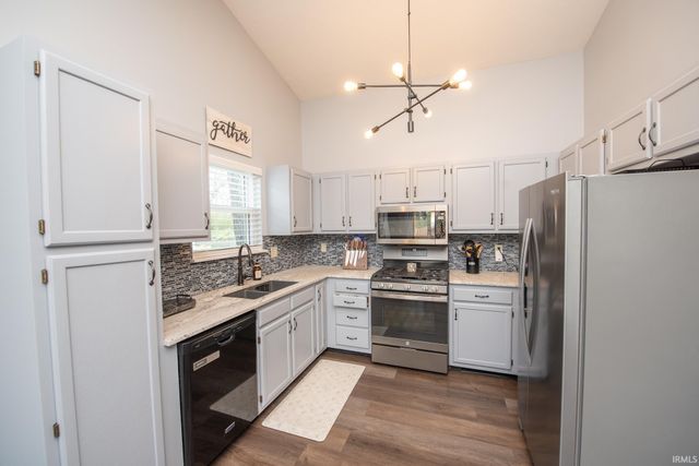 1860 Windy Hill Drive, Lafayette, IN 47905