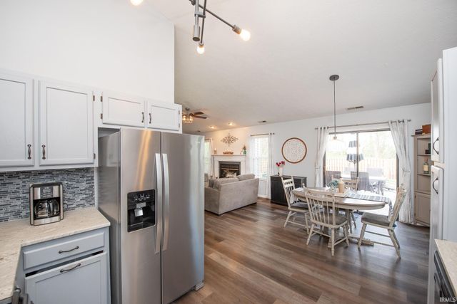 1860 Windy Hill Drive, Lafayette, IN 47905