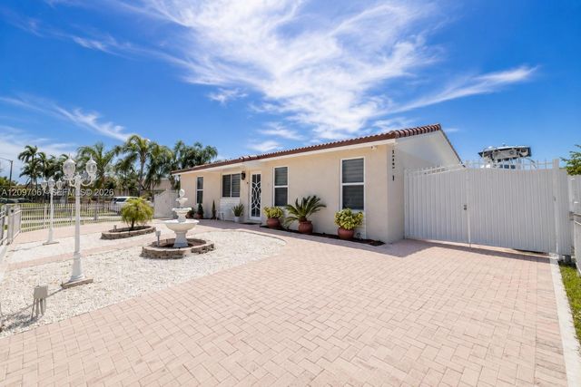25305 SW 124 Court, Homestead, FL 33032