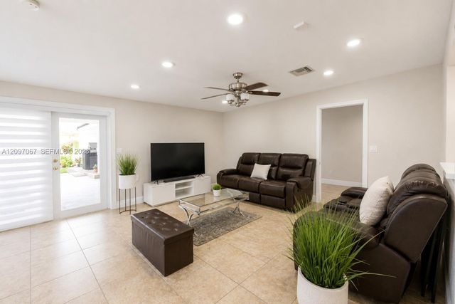 25305 SW 124 Court, Homestead, FL 33032