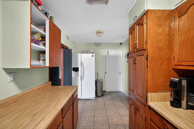 5603 S LYNWOOD AVENUE, Tampa, FL 33611