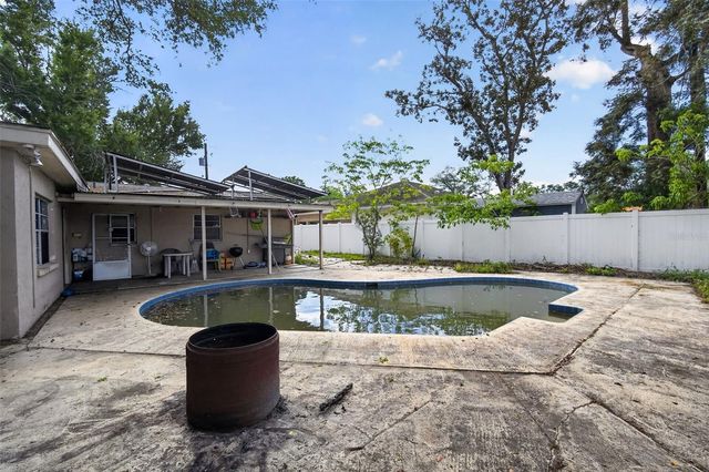 5603 S LYNWOOD AVENUE, Tampa, FL 33611