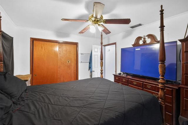 5603 S LYNWOOD AVENUE, Tampa, FL 33611