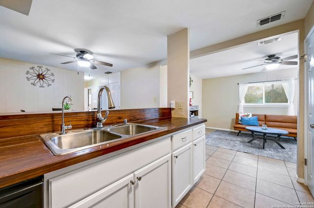 117 Lost Forest, Live Oak, TX 78233