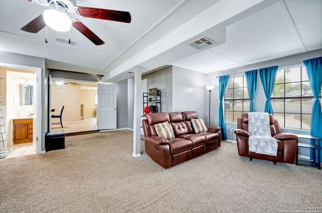 117 Lost Forest, Live Oak, TX 78233