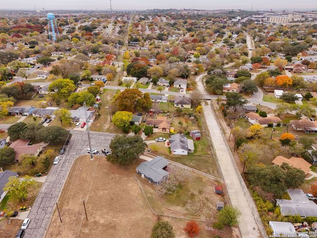 117 Lost Forest, Live Oak, TX 78233