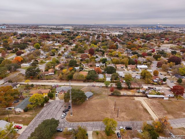 117 Lost Forest, Live Oak, TX 78233