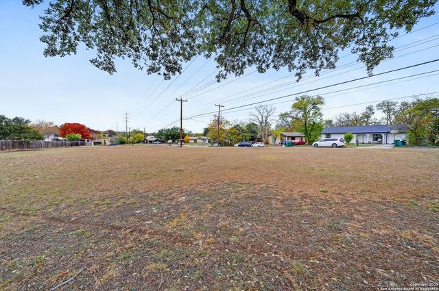 117 Lost Forest, Live Oak, TX 78233