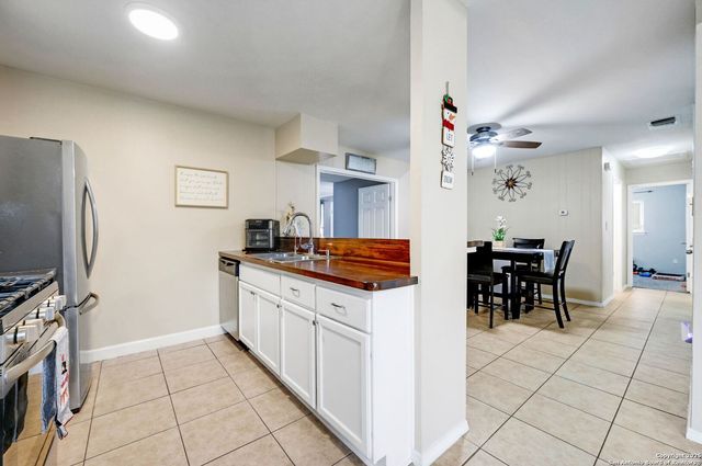 117 Lost Forest, Live Oak, TX 78233