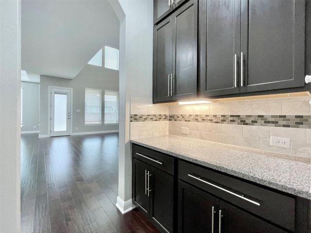 3809 Mineral DR, Leander, TX 78641