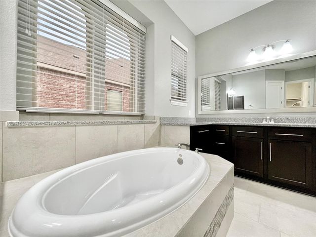 3809 Mineral DR, Leander, TX 78641