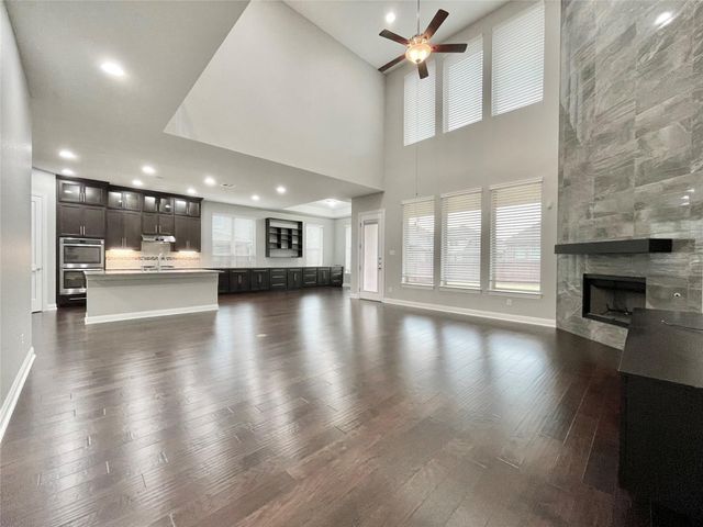 3809 Mineral DR, Leander, TX 78641