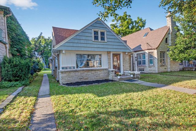 5534 W Auer AVENUE, Milwaukee, WI 53216