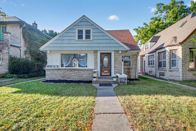 5534 W Auer AVENUE, Milwaukee, WI 53216