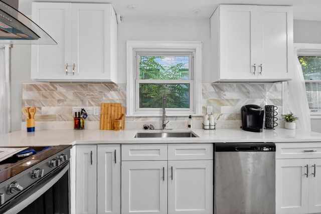 5534 W Auer AVENUE, Milwaukee, WI 53216