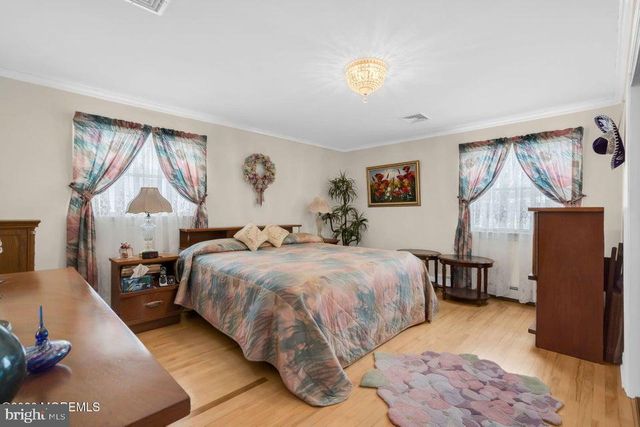 16 TIVOLI ST, Toms River, NJ 08757