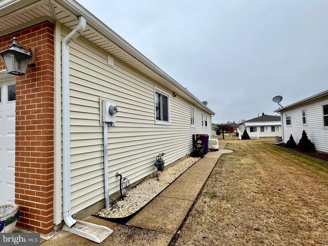 16 TIVOLI ST, Toms River, NJ 08757