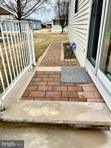 16 TIVOLI ST, Toms River, NJ 08757