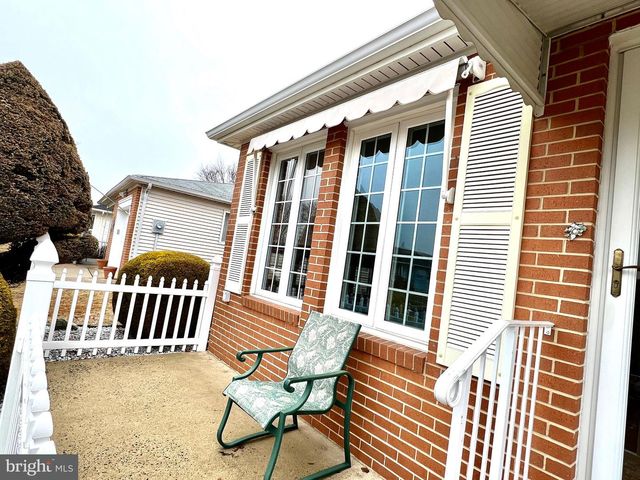 16 TIVOLI ST, Toms River, NJ 08757