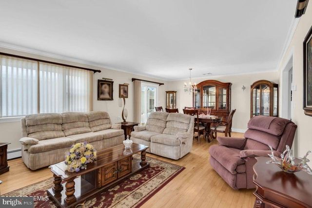 16 TIVOLI ST, Toms River, NJ 08757