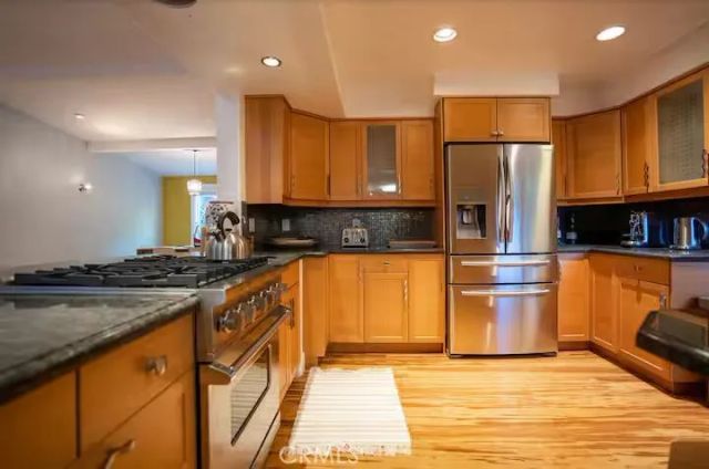 24361 Mulholland Highway, Calabasas, CA 91302