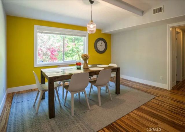 24361 Mulholland Highway, Calabasas, CA 91302