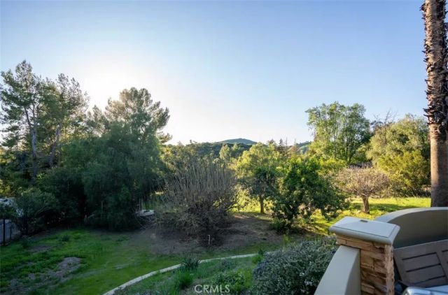 24361 Mulholland Highway, Calabasas, CA 91302