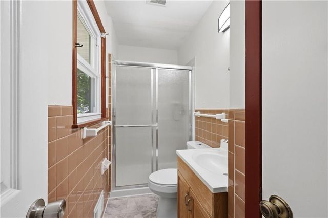5051 N Euclid Avenue, Kansas City, MO 64118