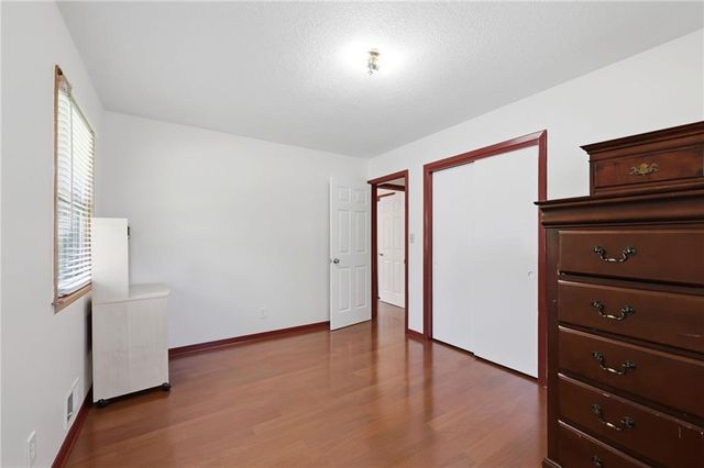 5051 N Euclid Avenue, Kansas City, MO 64118