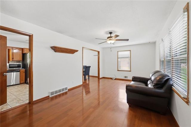 5051 N Euclid Avenue, Kansas City, MO 64118
