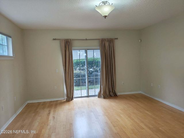 11368 ESTANCIA VILLA Circle 501, Jacksonville, FL 32246