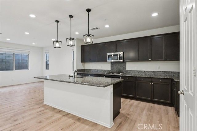 5313 Teramo, Fontana, CA 92336