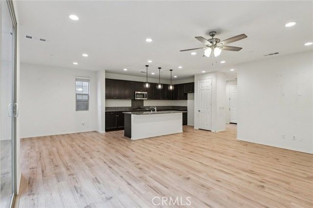 5313 Teramo, Fontana, CA 92336