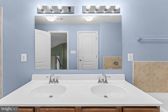 11178 WORTHAM CREST CIR, Manassas, VA 20109
