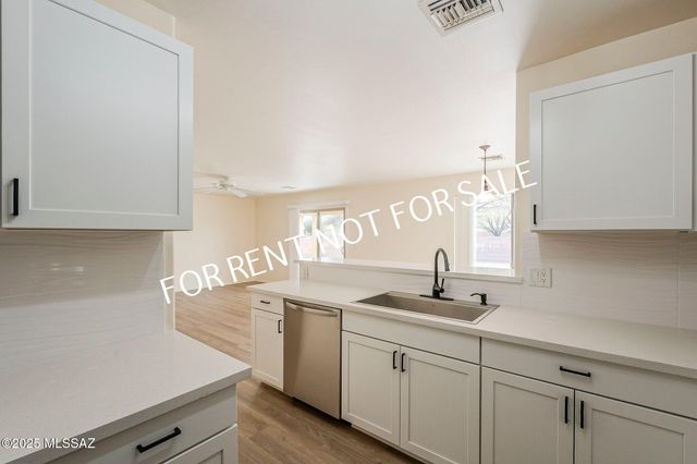 4158 E Angel Spirit Drive, Tucson, AZ 85756