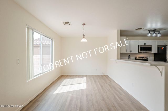 4158 E Angel Spirit Drive, Tucson, AZ 85756