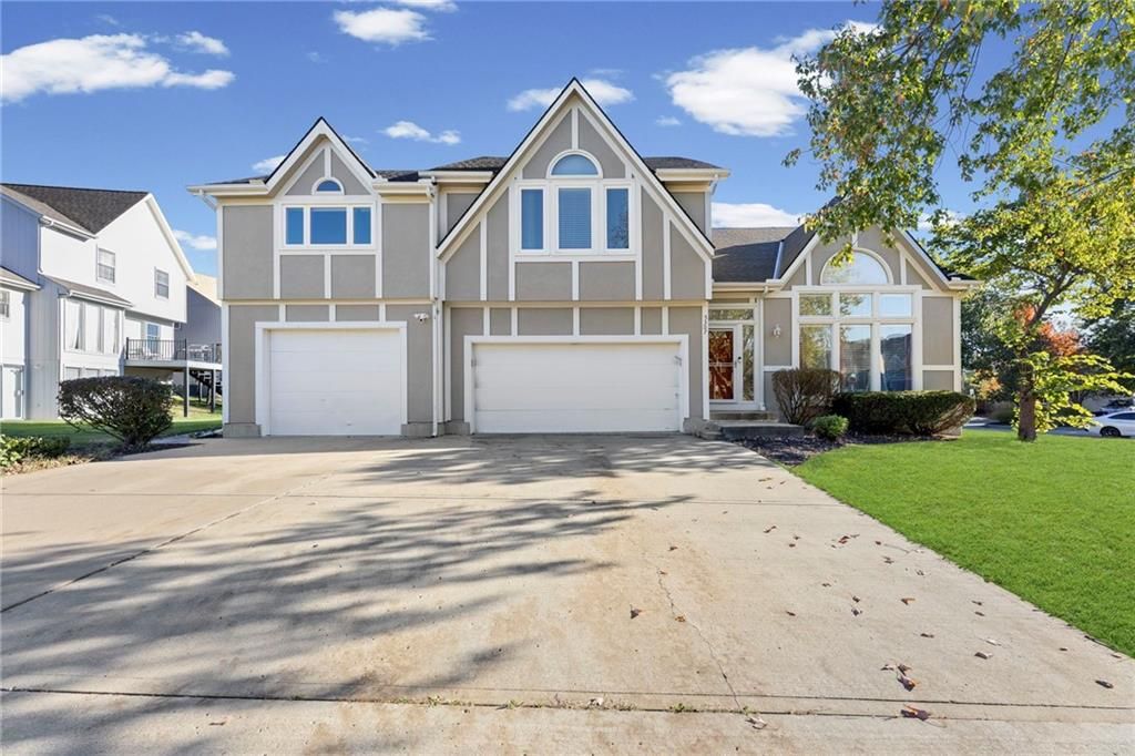 5307 Noble Street, Shawnee, KS 66226