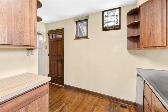 5611 Baptist Rd, Whitehall, PA 15236