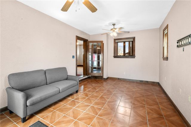 5611 Baptist Rd, Whitehall, PA 15236