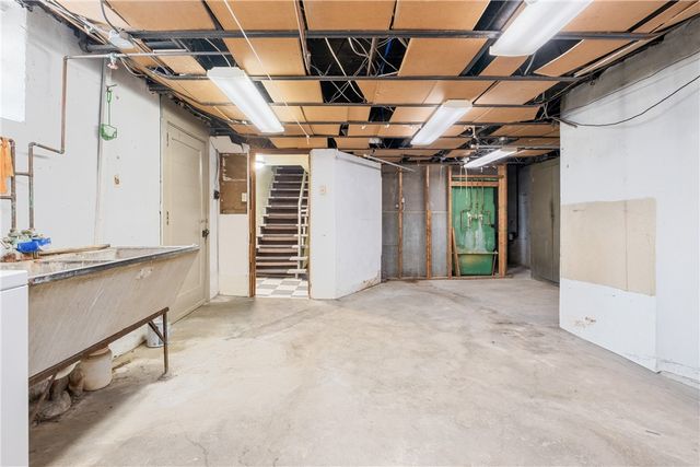 5611 Baptist Rd, Whitehall, PA 15236