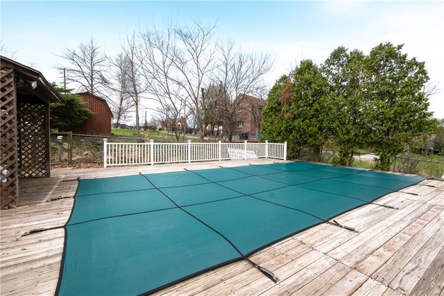 5611 Baptist Rd, Whitehall, PA 15236