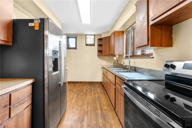 5611 Baptist Rd, Whitehall, PA 15236