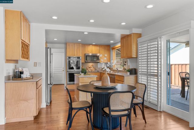 726 Bloching Circle, Clayton, CA 94517
