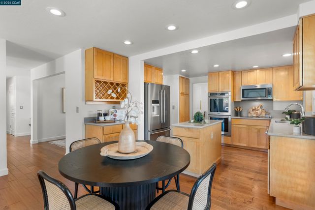726 Bloching Circle, Clayton, CA 94517