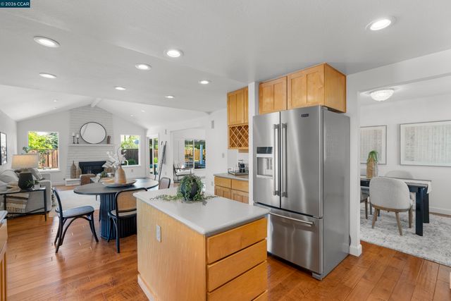726 Bloching Circle, Clayton, CA 94517