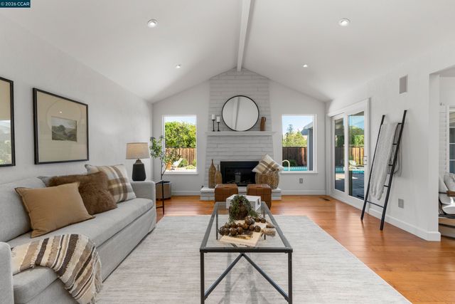 726 Bloching Circle, Clayton, CA 94517