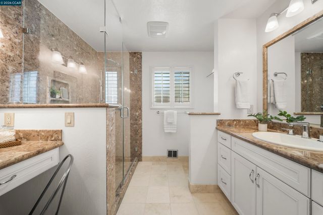 726 Bloching Circle, Clayton, CA 94517