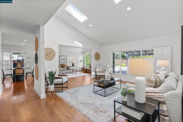 726 Bloching Circle, Clayton, CA 94517
