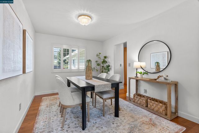 726 Bloching Circle, Clayton, CA 94517