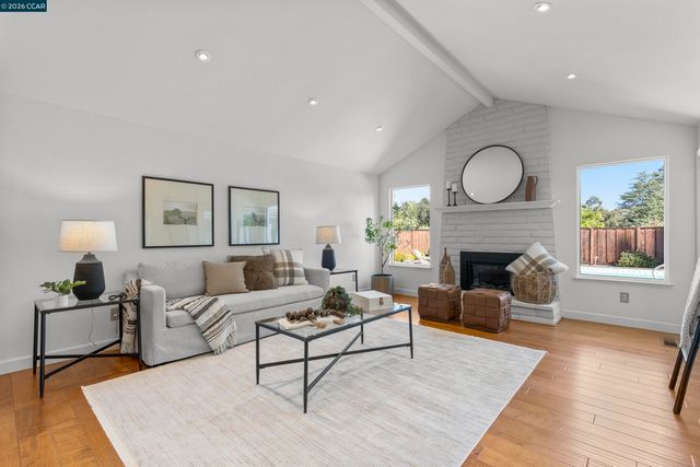 726 Bloching Circle, Clayton, CA 94517